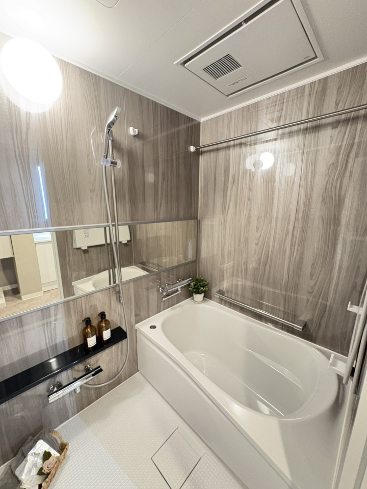 �k�C���D�y�s����O�c���12���ڂ̒��Ã}���V�����̗���