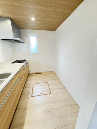 �k�C���D�y�s����O�c����14���ڂ̐V�z��ˌ��ẴL�b�`��