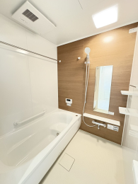 �k�C���D�y�s����O�c����14���ڂ̐V�z��ˌ��Ă̗���