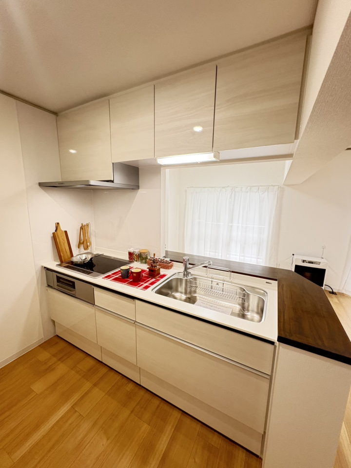 �k�C���D�y�s��������2���ڂ̒��Ã}���V�����̃L�b�`��
